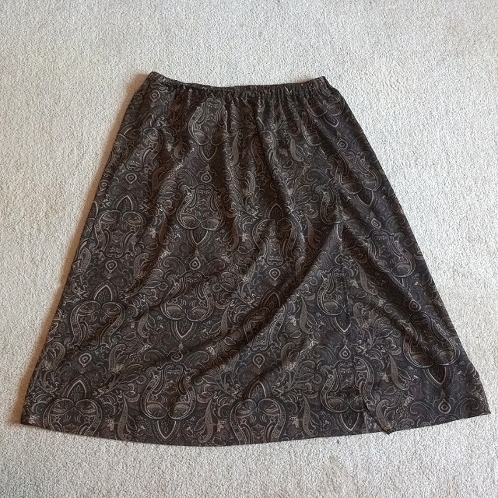 XL Joe fresh scrunched waist with a leg slit